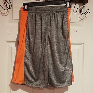 Nwot Puma basketball boys shorts